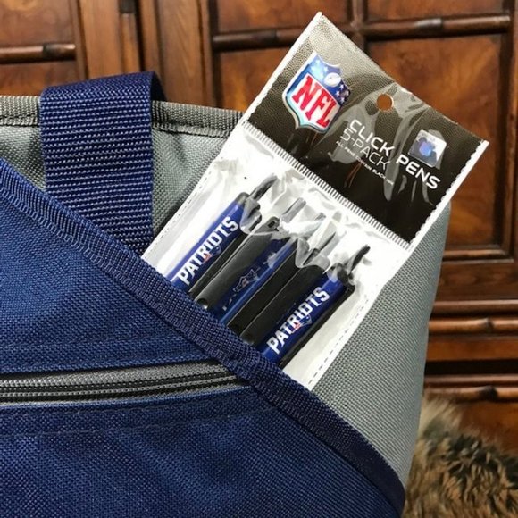 New England Patriots Embroidered Insulated Tote Cooler and 5 Pack Click Pen Set - Picture 8 of 16